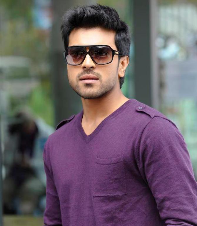 RRR star Ram Charan walks barefoot while exiting Mumbai private airport,  netizens quip, 'Bollywood machos should learn' | Entertainment News, Times  Now