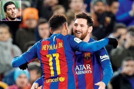 Luis Suarez wants Barcelona to hand Lionel Messi a new deal