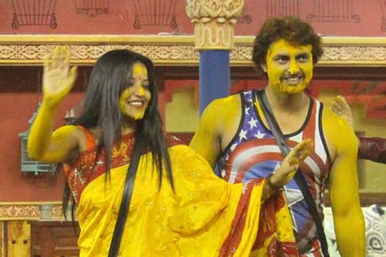 'Bigg Boss 10': Monalisa and Vikrant's haldi ceremony in house