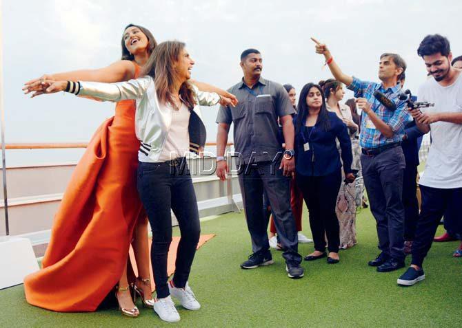 On board the Costa neoClassica docked at Ballard Pier, Sonakshi Sinha didn’t miss the chance of striking the Titanic pose with Monisha Jaising yesterday. Pic/Satej Shinde