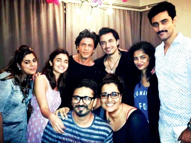 A file photo of Ali Zafar with the cast and crew of Dear Zindagi