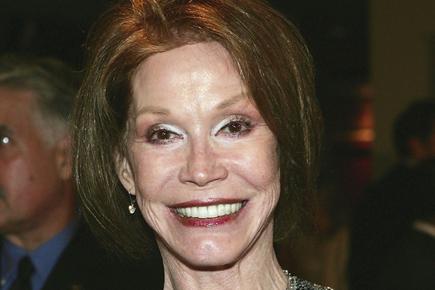 US television icon Mary Tyler Moore dead