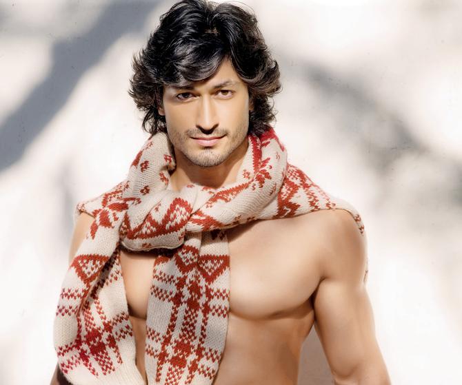 Vidyut Jammwal recreates window sliding sequence for 