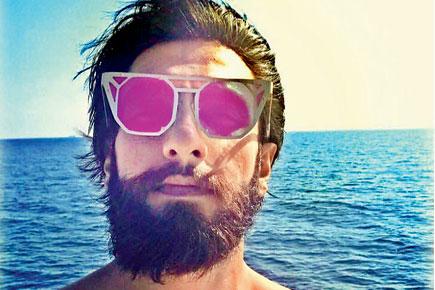 Ranveer Singh posts funky picture by the sea to wish 'Happy New Year'