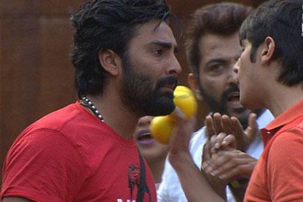 'Bigg Boss 10' Day 81: Manveer gets into an ugly spat with Rohan over Bani