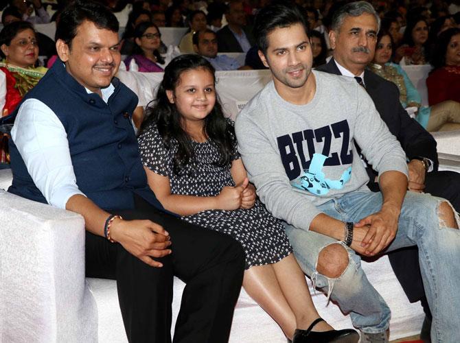 Photos: Divija makes an appearance with father Devendra Fadnavis