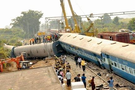 39 killed in Hirakhand Express derailment