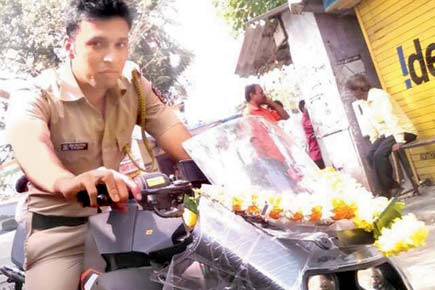 Mumbai: Bid to reach home early proves costly for cop