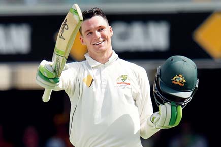 IND vs AUS: Peter Handscomb to join squad as injured Aaron Finch's cover