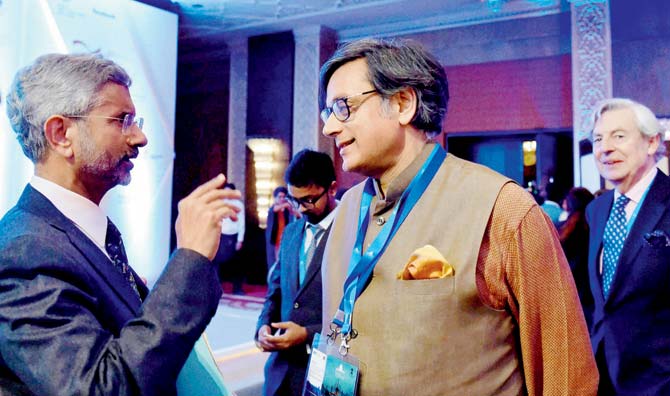 Sâu00c2u0080u00c2u0088Jaishankar with Shashi Tharoor at the Raisina Dialogue. Pic/PTI