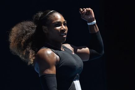 Australian Open: Serena Williams powers past Johanna Konta and into semis