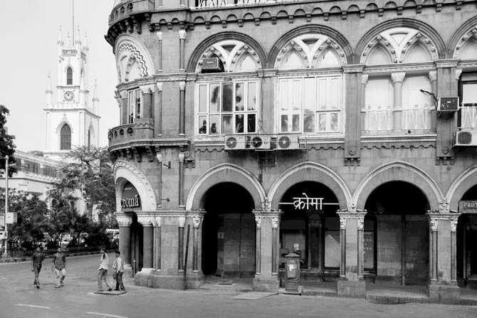 St. Thomas Cathedral, Horniman Circle, 2016: The results of the confrontation between the local corporation and the colonial rulers were ambiguous in certain institutions. The Cathedral clock showed Madras Time but its bells summoned the faithful to prayer on Sundays according to Bombay Time