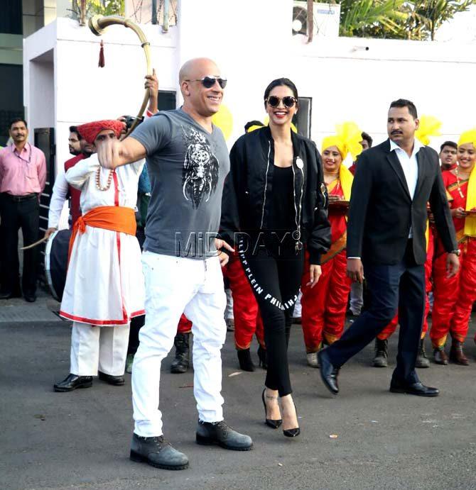 Vin Diesel with Deepika Padukone at Mumbai airport