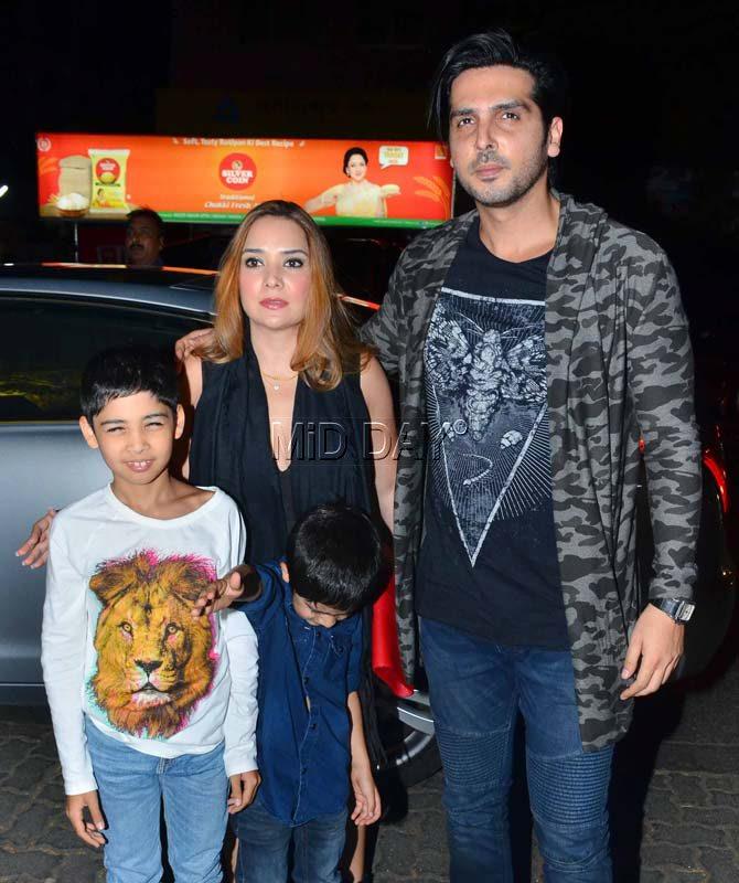 Zayed Khan with wife and kids