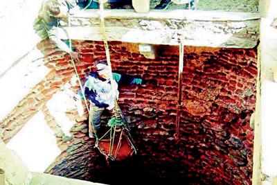 The fan who stood on the precipice of the well and threatened to jump if he did not meet Devgn, as per local reports