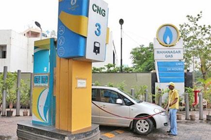 Fuel station owners stall decision to reject card payments