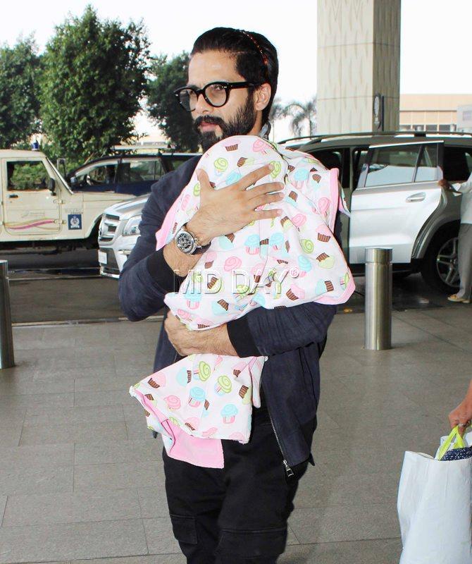 Furious Shahid Kapoor slams paparazzi for clicking photos of daughter Misha