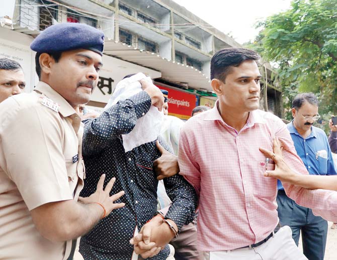 Accused Sunil Shitap in police custody. Pic/Rajesh Gupta