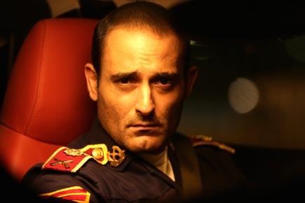 Akshaye Khanna: There is no fear of comparison with the other heroes