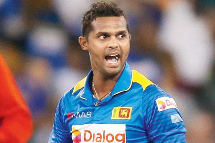 Sri Lanka's Asela Gunaratne suffers multiple fractures