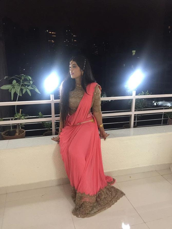 TV star Digangana Suryavanshi moves into her new house in Mumbai