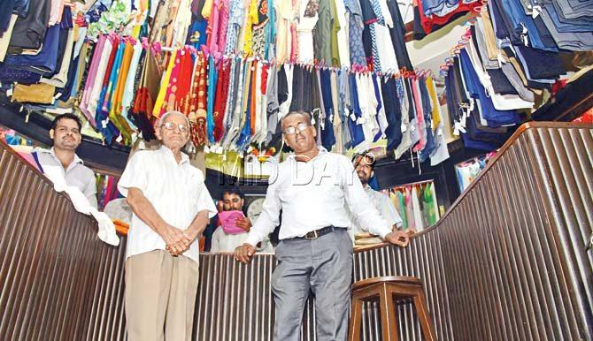 Soli Surty and Subhash Birwadkar at Ever Ready Laundry have mastered the art of keeping customers’ clothes  dry-cleaned spruce for over 60 years. Pics/Atul Kamble