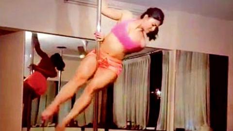 Jeklin Farnadis Xxx Vid - Viral Video: Jacqueline Fernandez turns up the heat with her sexy dance  moves