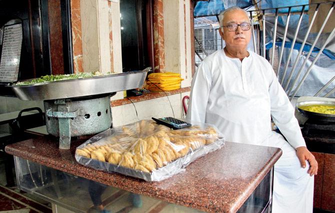 Arjun Dev Arora is the owner of V.I.G. Refreshment, popular in Chembur for its dal pakwan and masala puri. Arora