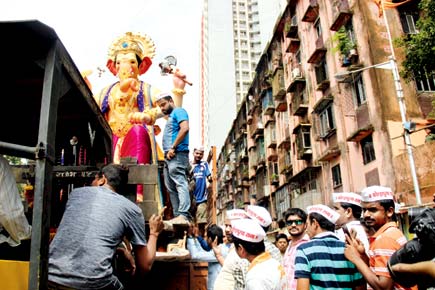 Photos: Ganesh Chaturthi prep begins in Mumbai, Kolhapurcha Raja on his way