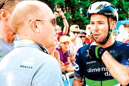 Cavendish suffers crash; Demare wins Stage 4