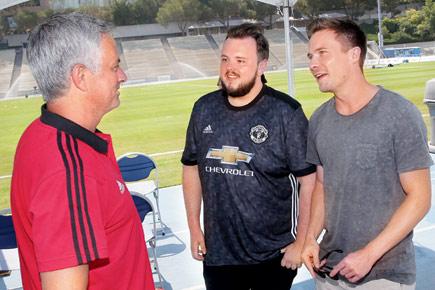 'Game Of Thrones' stars drop by Manchester United training base
