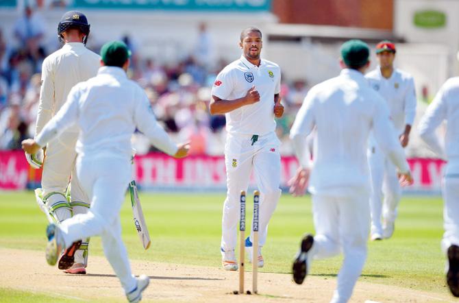 South African pace bowler Vernon Philander celebrates with teammates after dismissing England’s Keaton Jennings during Day Four of the second Test at Trent Bridge, Nottingham yesterday. Pic/Getty Images