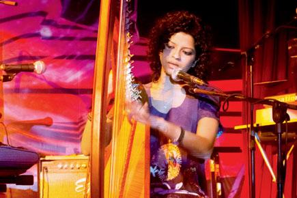 Vocalist and harpist Nush Lewis to perform in Mumbai