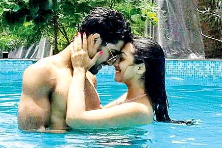 'Nach Baliye 8' couple Abigail Pande and Sanam Johar get cosy in pool