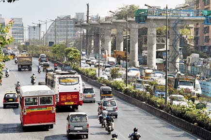 Mumbai: Bus delays? BEST blames it on MMRDA, seeks compensation