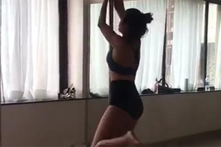 Esha Gupta posts a video of her pole-dancing 
