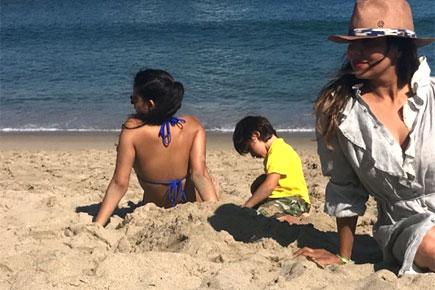 Gauri Khan goes sunbathing with Suhana and AbRam on beach