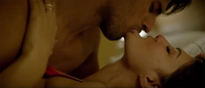 670px x 288px - A Gentleman' trailer: Sidharth Malhotra, Jacqueline Fernandez turn up the  heat