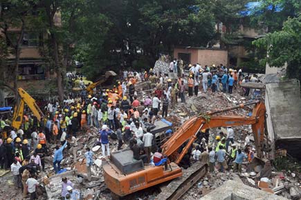 Ghatkopar building collapse: Congress asks BJP, Shiv Sena to apologise to Mumbai
