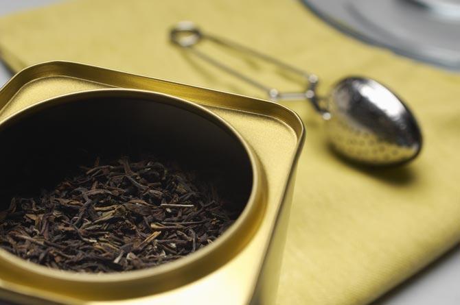 Top 7 reasons to choose loose tea leaves over tea bags