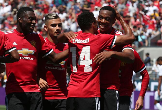Manchester United beat Real Madrid 2-1 in penalty shootout