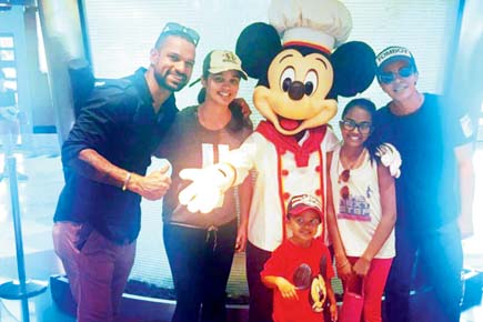 Photo: Shikhar Dhawan and family are holidaying at Disneyland