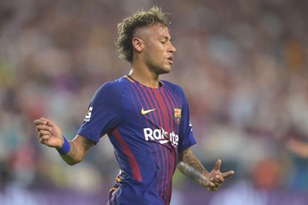 Training spat has Barcelona pals asking Neymar to stay