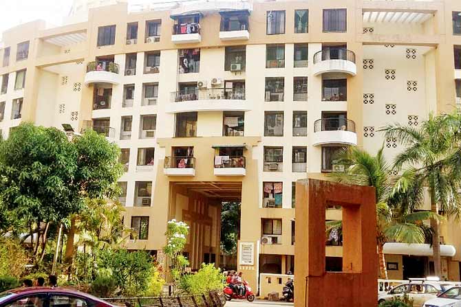 Orchid building in Thane