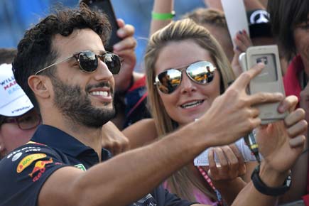  Hungarian Grand Prix: Daniel Ricciardo calls shots in opening practice session
