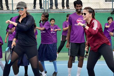 Sania Mirza and Neha Dhupia just want to have some fun!