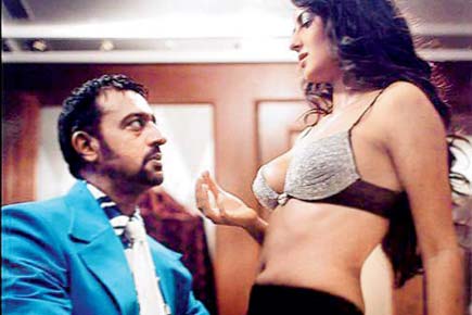 435px x 290px - When Gulshan Grover talked about his romantic scenes with Katrina Kaif in  'Boom'