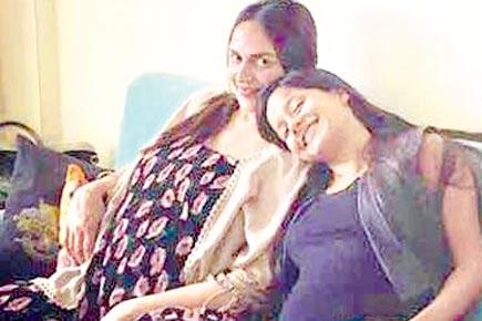 Esha Deol flaunts her baby belly in this adorable photo
