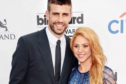 435px x 290px - Pique's partner Shakira plays down rift with Messi's fiancee Antonella