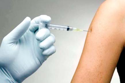 Mumbai: Doctor strips female patient for administering injection